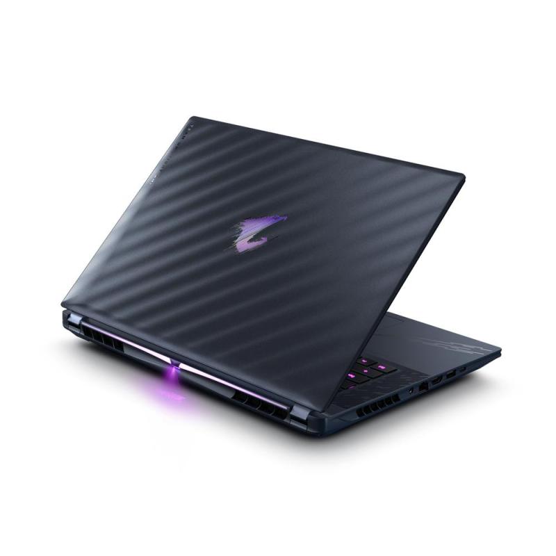 Portatil gigabyte aorus master 16 u9 - 275hx 32gb ssd 1tb 16 pulgadas