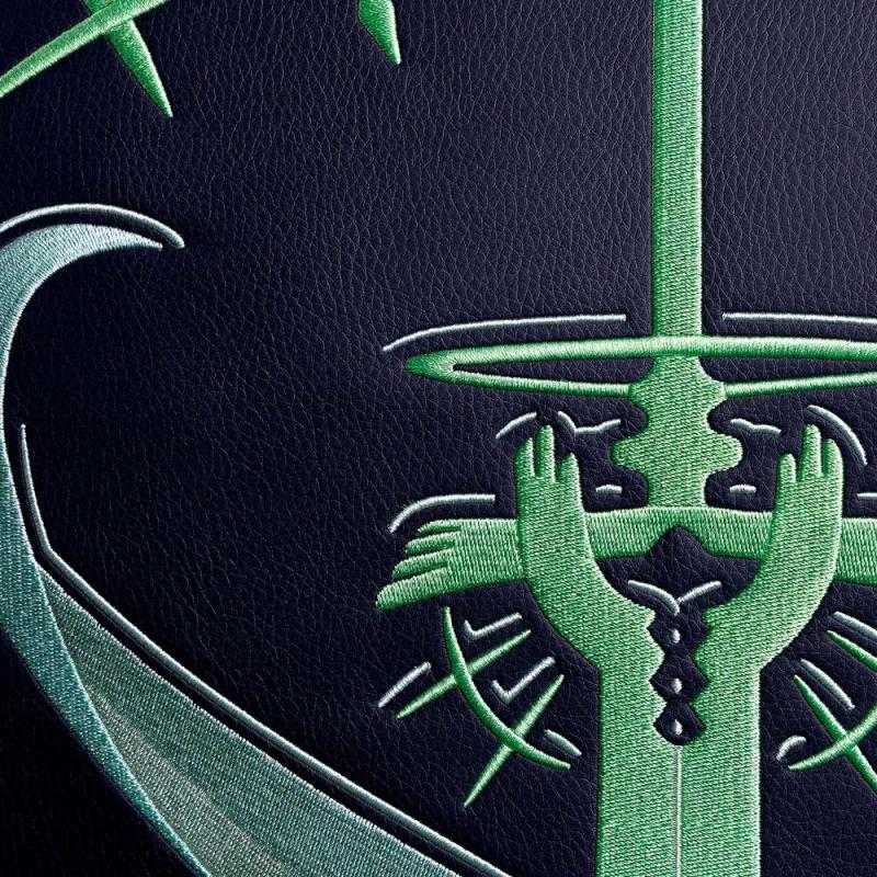 Silla monarch black clover edición yuno