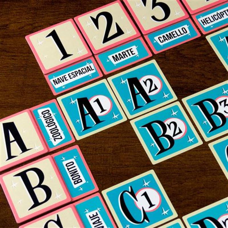 Juego de mesa pistas cruzadas