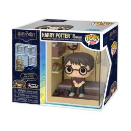 Funko pop harry potter in cupboard