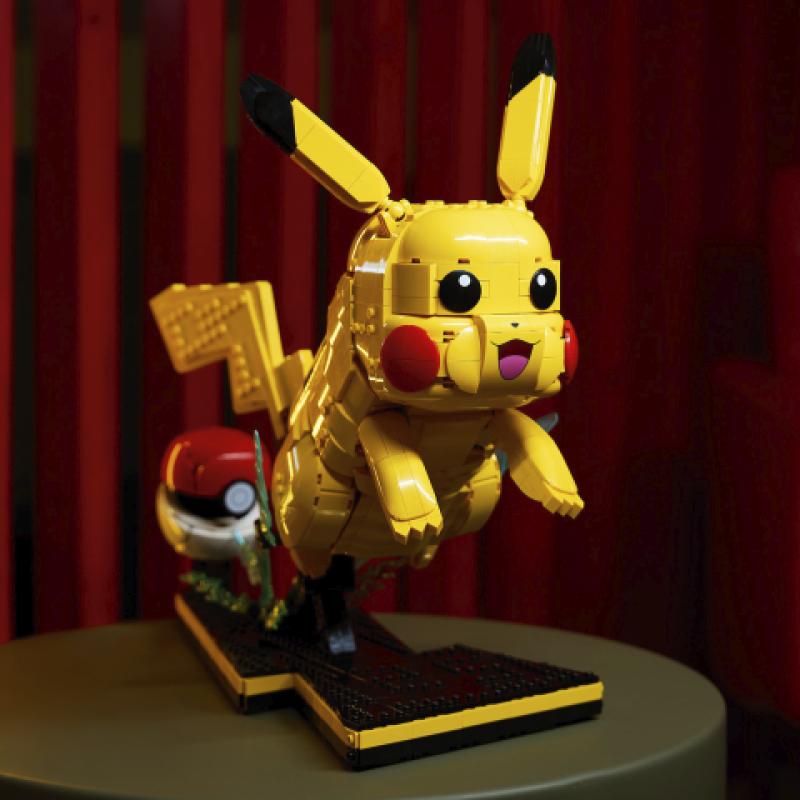 Lego pokemon pikachu y pokeball