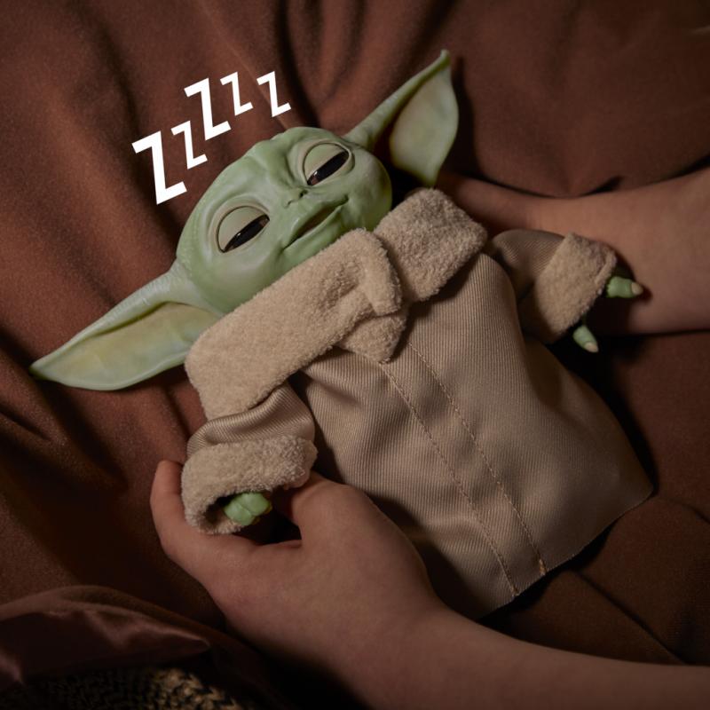 Inimatronic star wars baby yoda